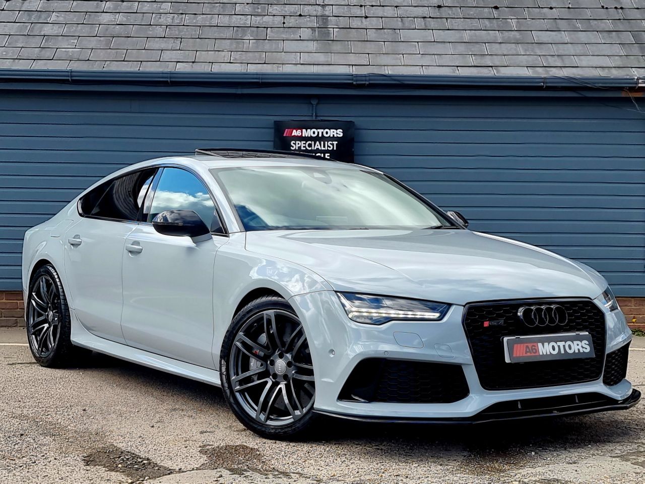 4.0 TFSI V8 Sportback 5dr Petrol Tiptronic quattro Euro 6 (s/s) (560 ps) Image