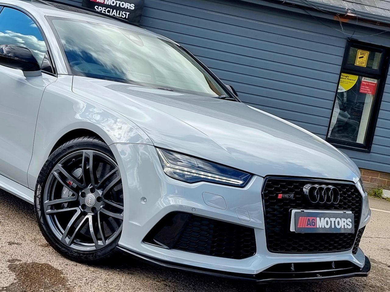 4.0 TFSI V8 Sportback 5dr Petrol Tiptronic quattro Euro 6 (s/s) (560 ps) Image
