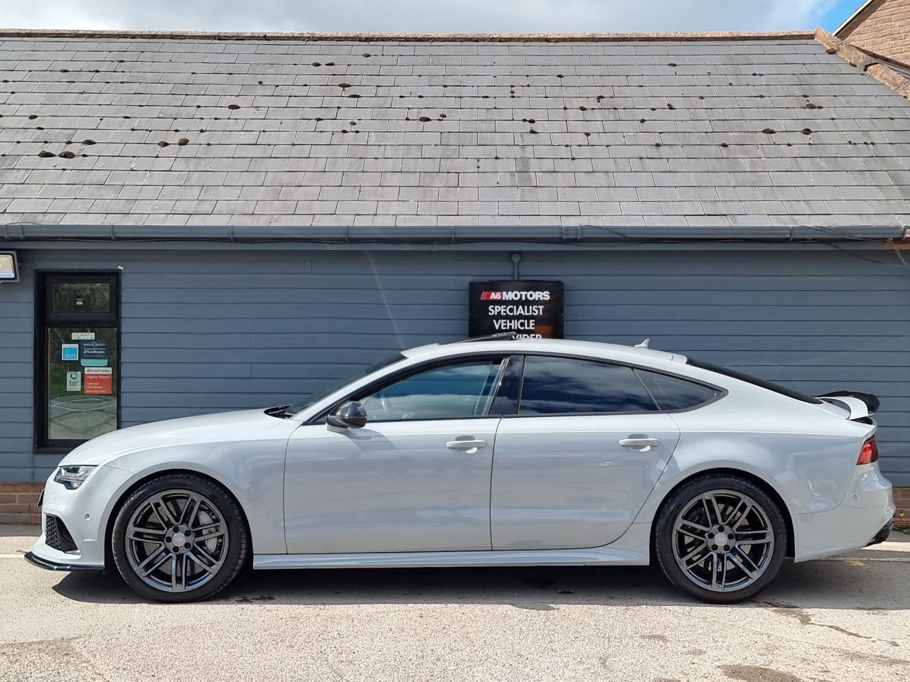 4.0 TFSI V8 Sportback 5dr Petrol Tiptronic quattro Euro 6 (s/s) (560 ps) Image