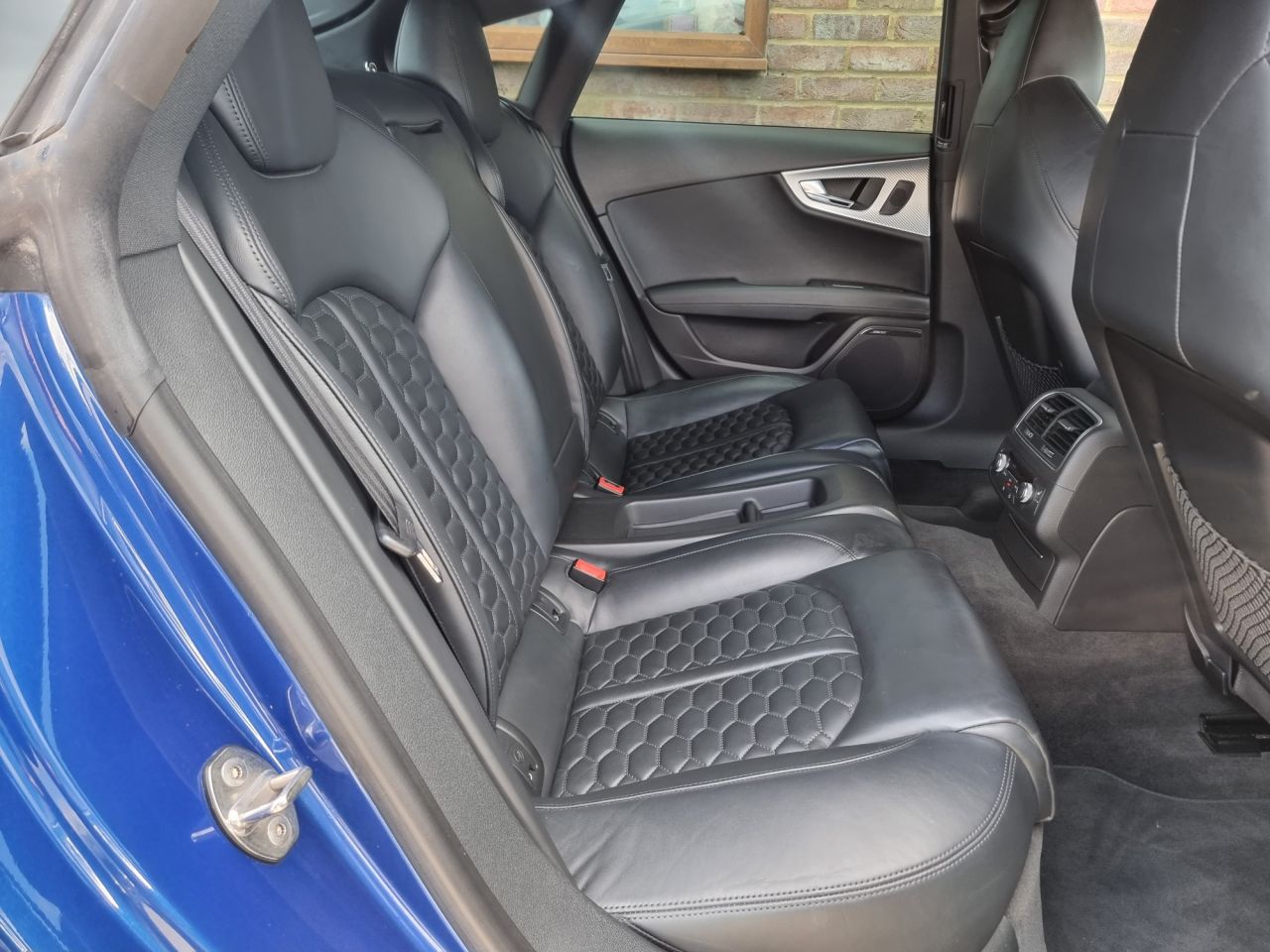 4.0 TFSI V8 Sportback 5dr Petrol Tiptronic quattro Euro 6 (s/s) (560 ps) Image