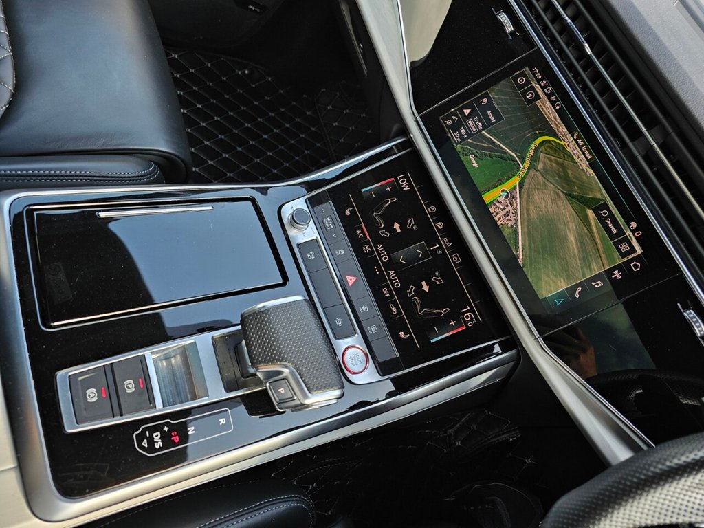 4.0 TDI V8 SUV 5dr Diesel Tiptronic quattro Euro 6 (s/s) (435 ps) Image